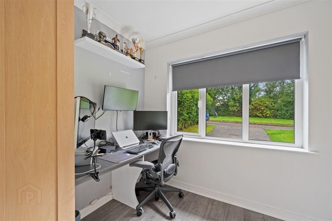 10 Upper Clevedon 18 of 66