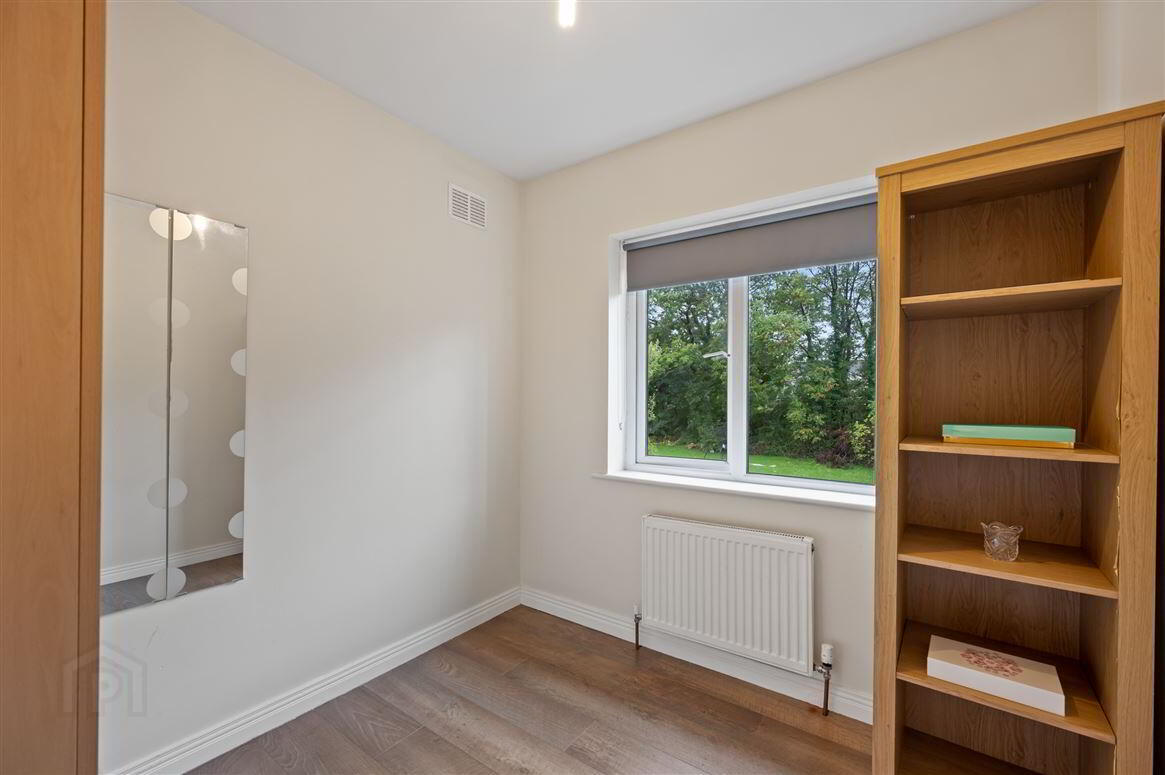 10 Upper Clevedon 24 of 66