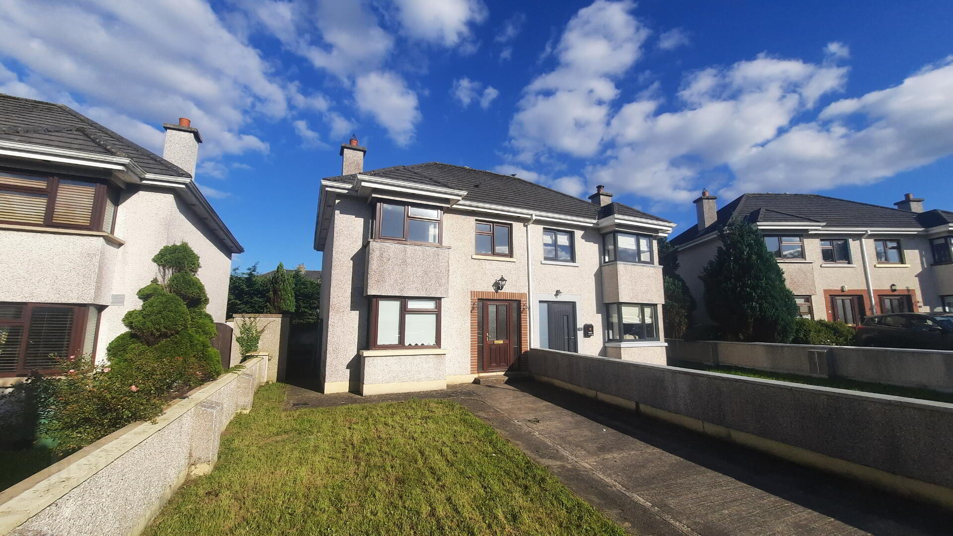 9 Knappaghmore Crescent 2 of 29
