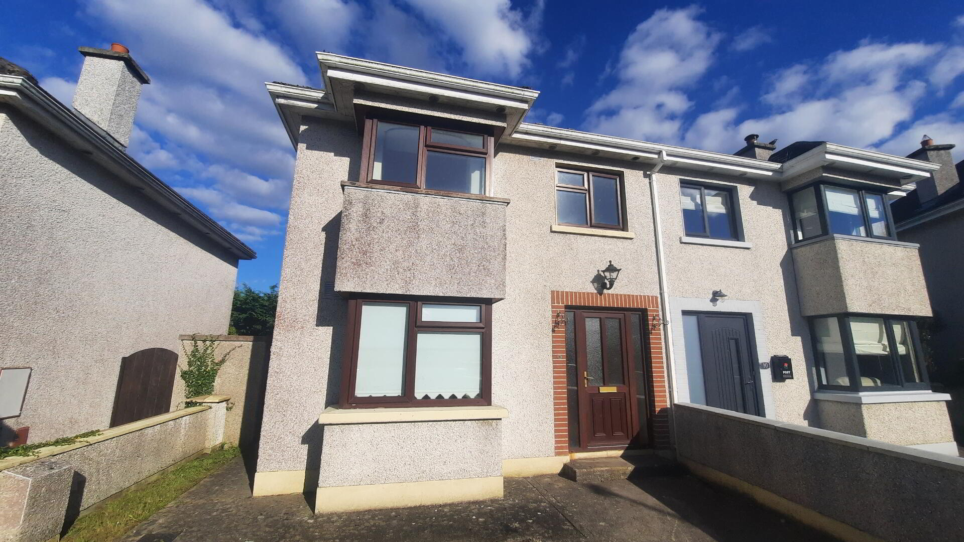 9 Knappaghmore Crescent 1 of 29
