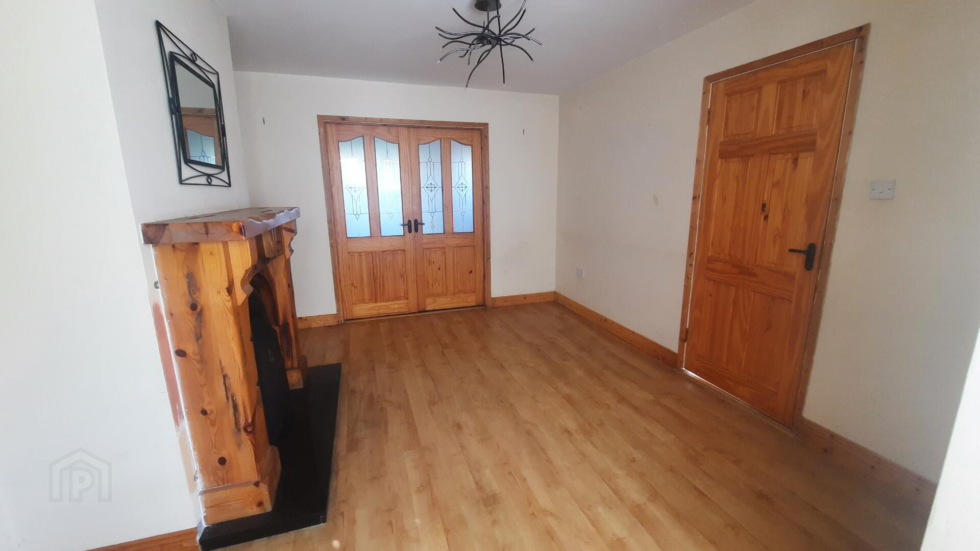 9 Knappaghmore Crescent 3 of 29