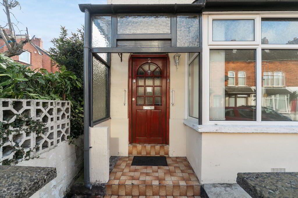 2 Clarendon Avenue 2 of 24