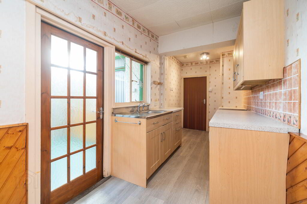 2 Clarendon Avenue 13 of 24