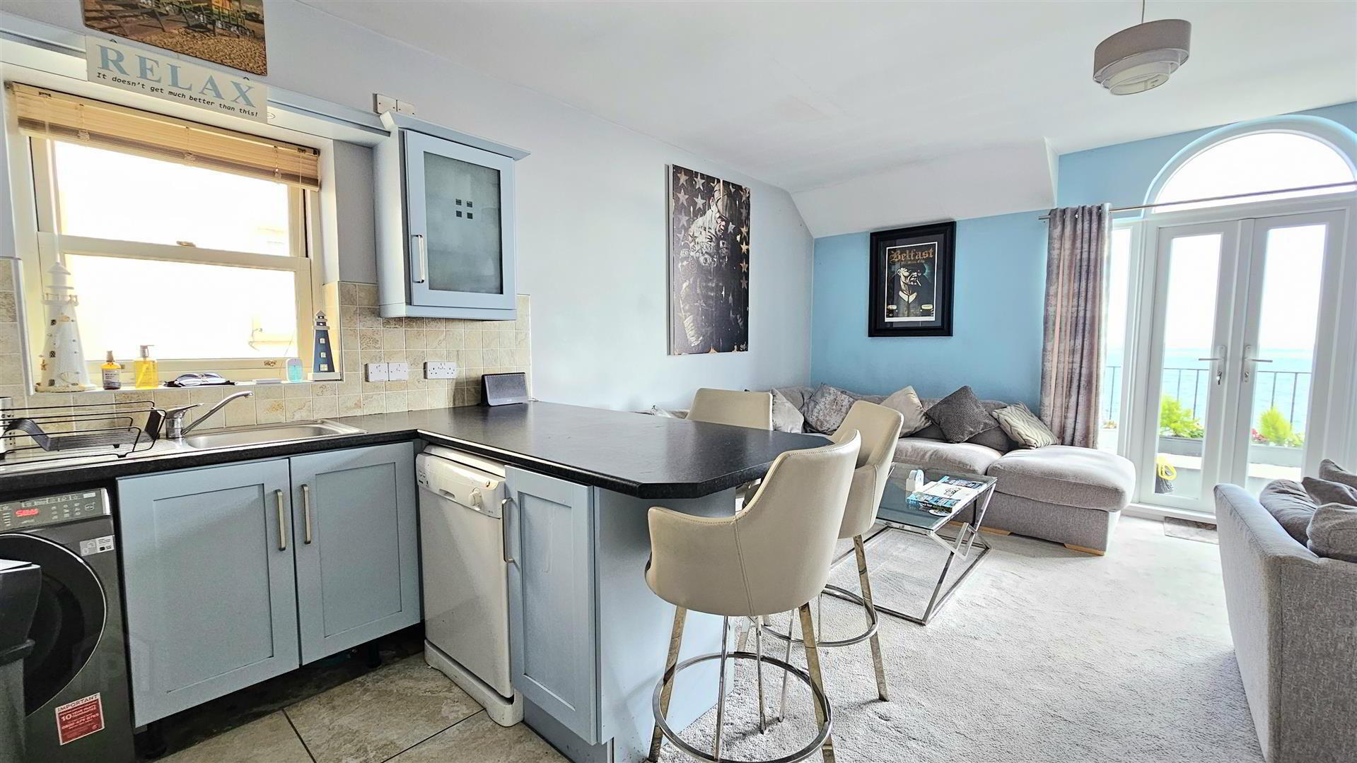 Apt 6 Oceanview, 31 Marine Parade 8 of 21