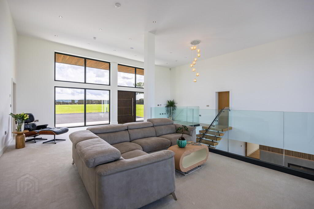 38a Clogher Road 8 of 83