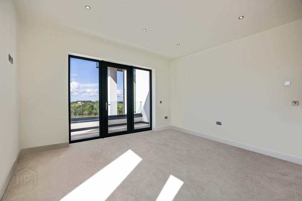 38a Clogher Road 13 of 83