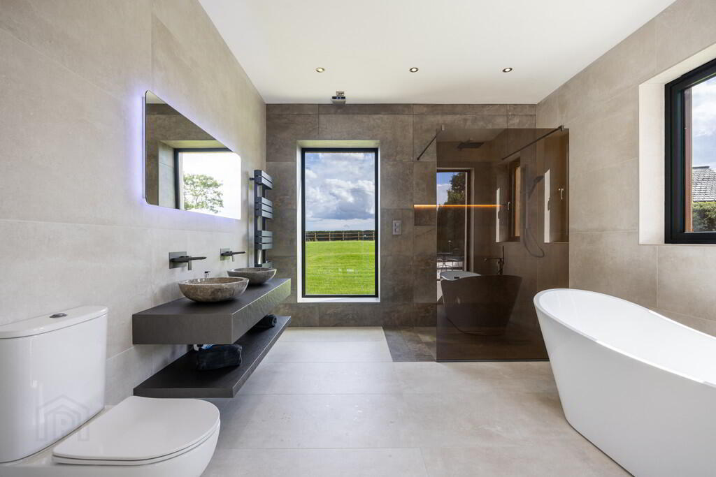 38a Clogher Road 14 of 83