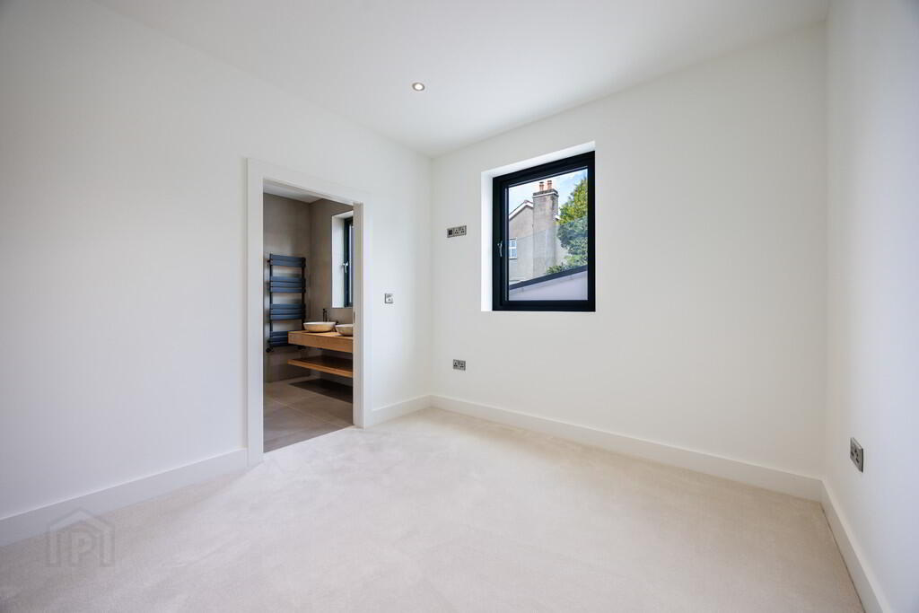 38a Clogher Road 57 of 83