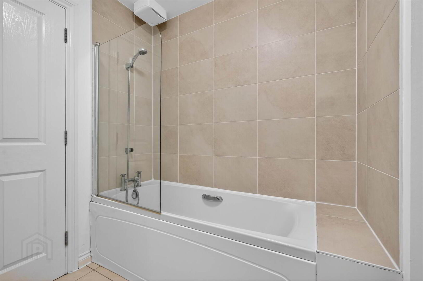 604 Saint Annes Square, Albert Court, 7 Edward Street 9 of 19