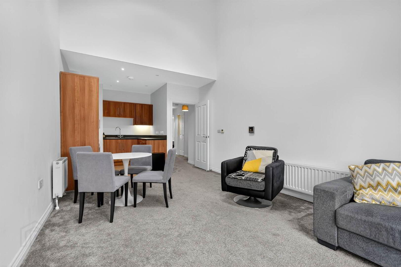 604 Saint Annes Square, Albert Court, 7 Edward Street 11 of 19