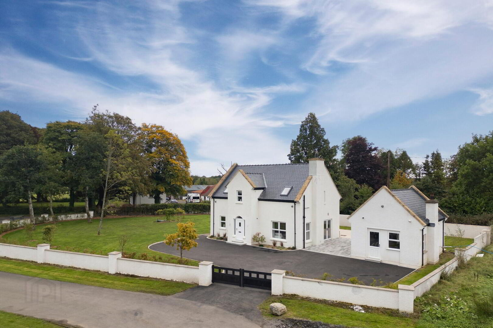 41 Derryad Road 4 of 33