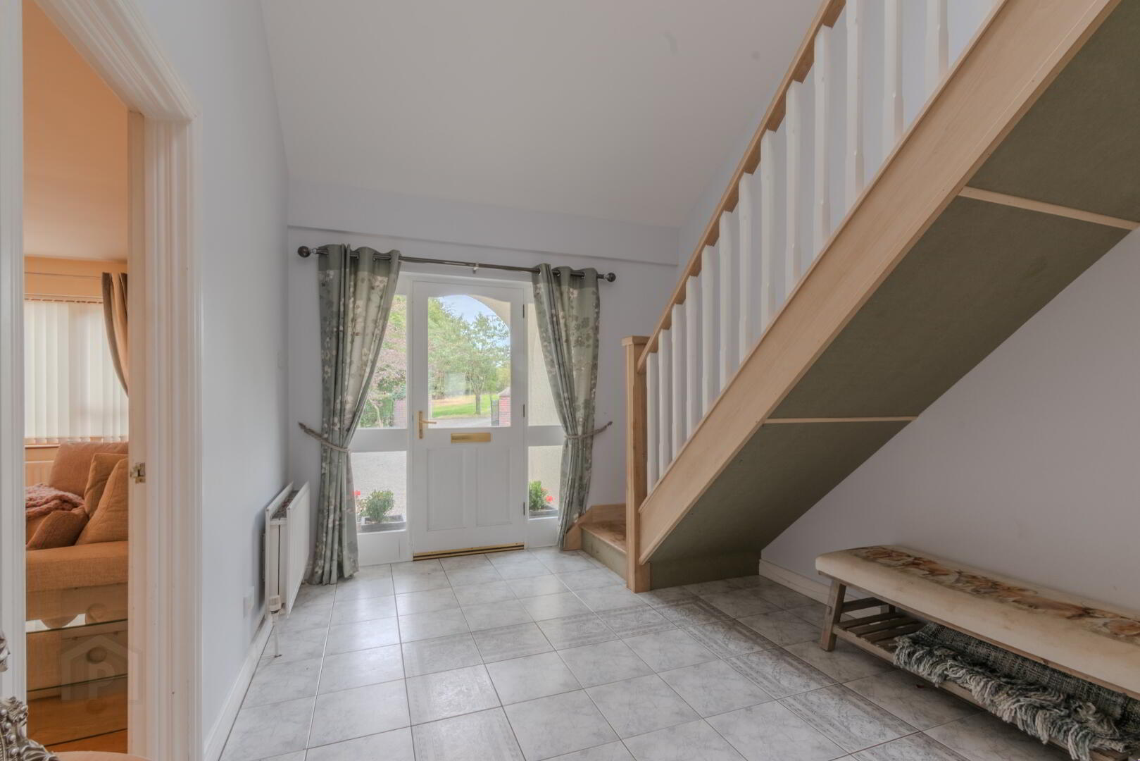 14 Maxwells Road 4 of 38