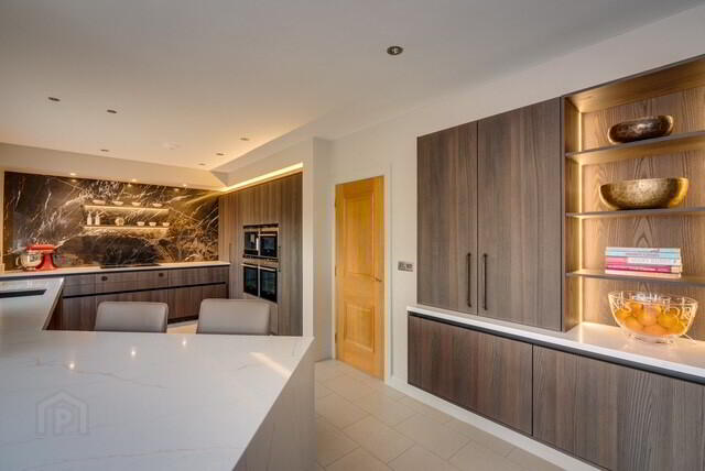3 Slaughterford Road 16 of 51