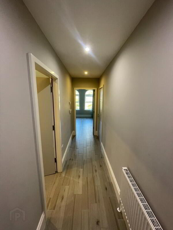 Apt 3, 34 Wellington Park 7 of 13