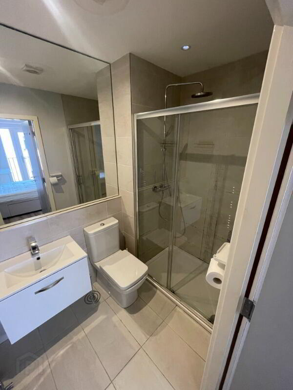 Apt 3, 34 Wellington Park 10 of 13