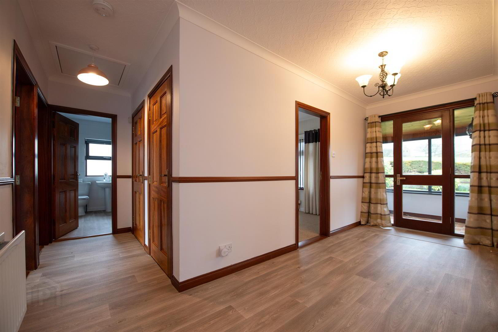 property description image