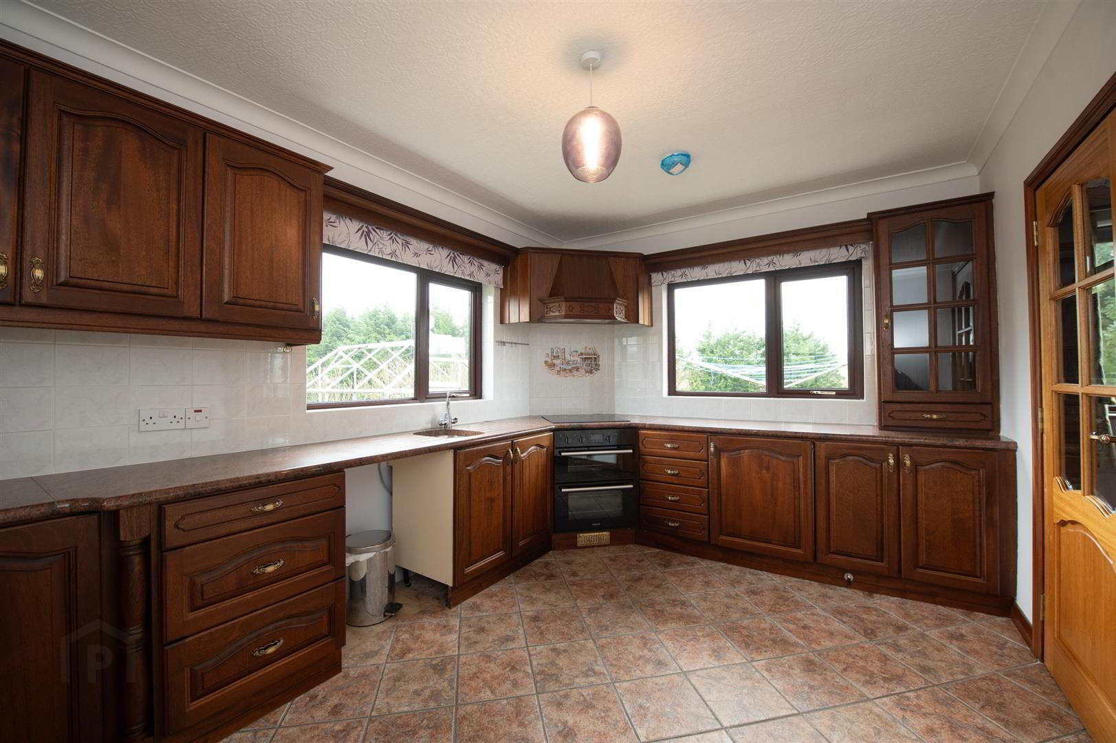 18 Legananny Hall Road 7 of 20