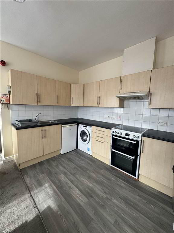 86c Southwell Road 3 of 8