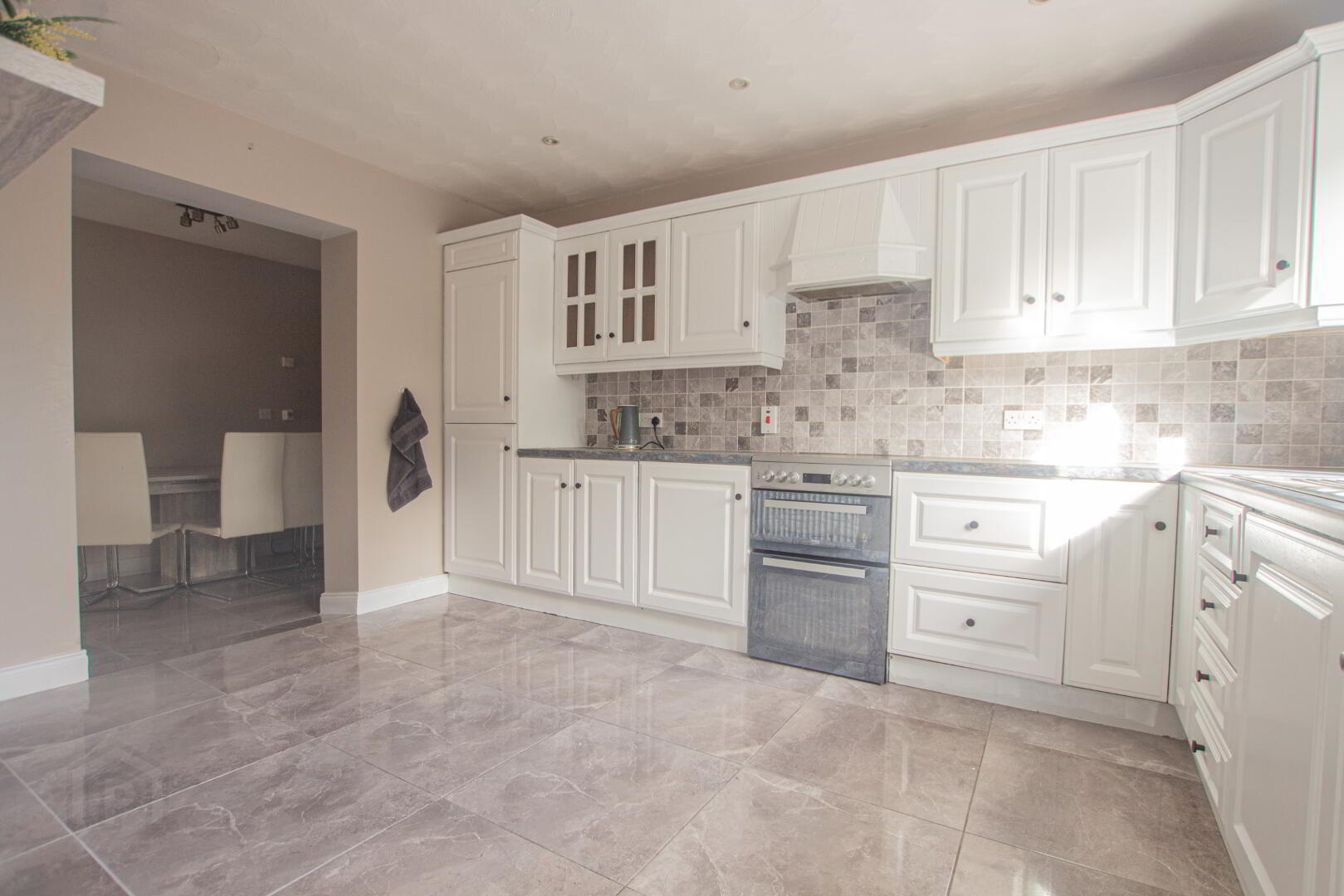 4 Beechland Drive 8 of 19