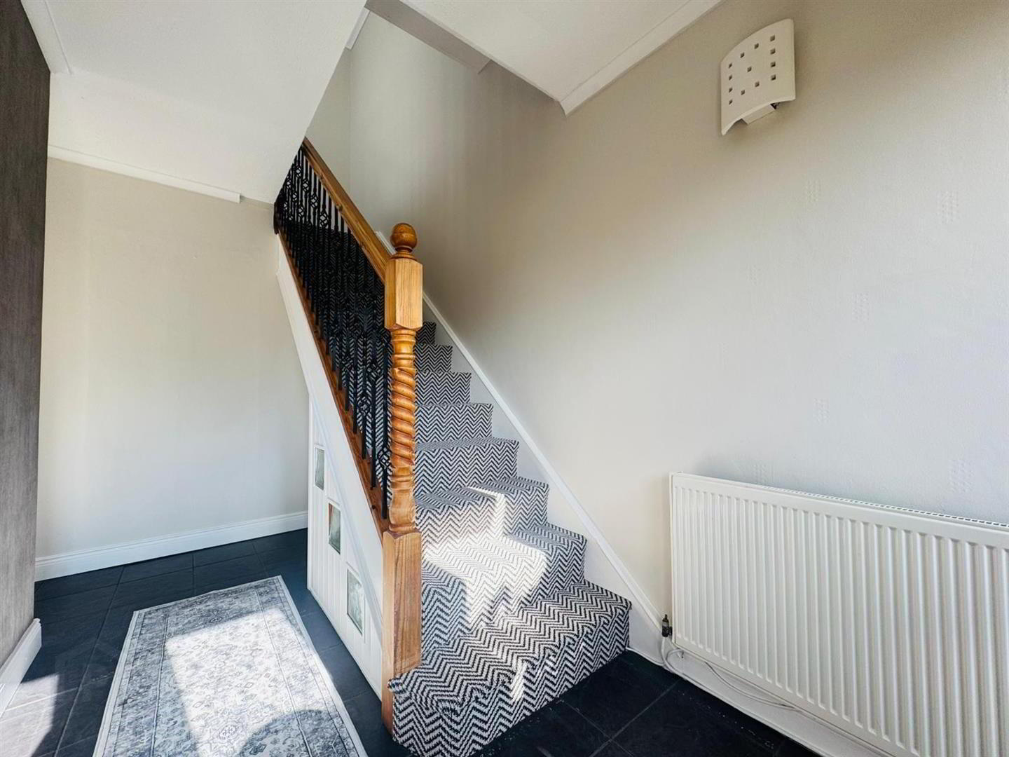 42 Queens Avenue 2 of 15