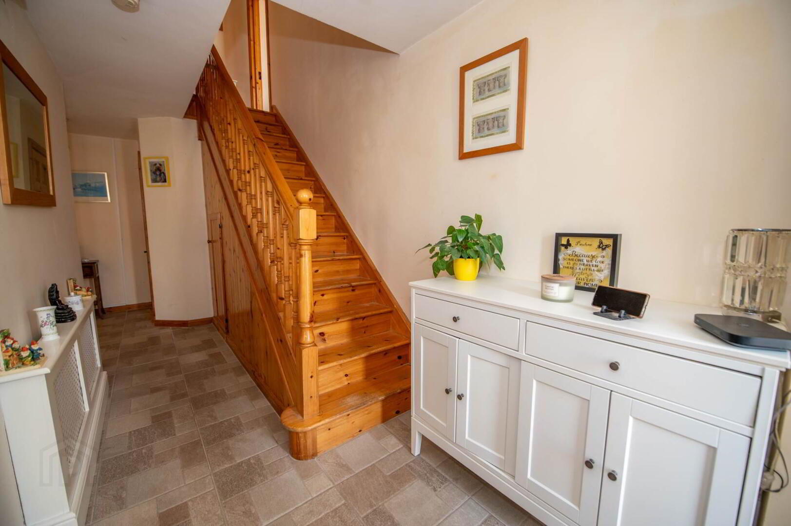 38 Beechwood Park 2 of 46
