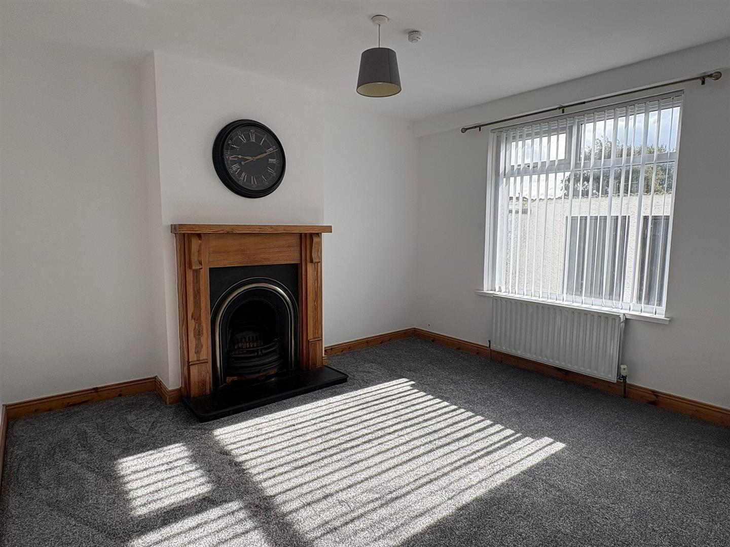 20 Coronation Crescent 4 of 14