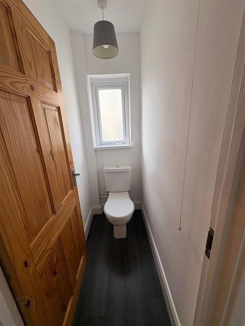 20 Coronation Crescent 11 of 14