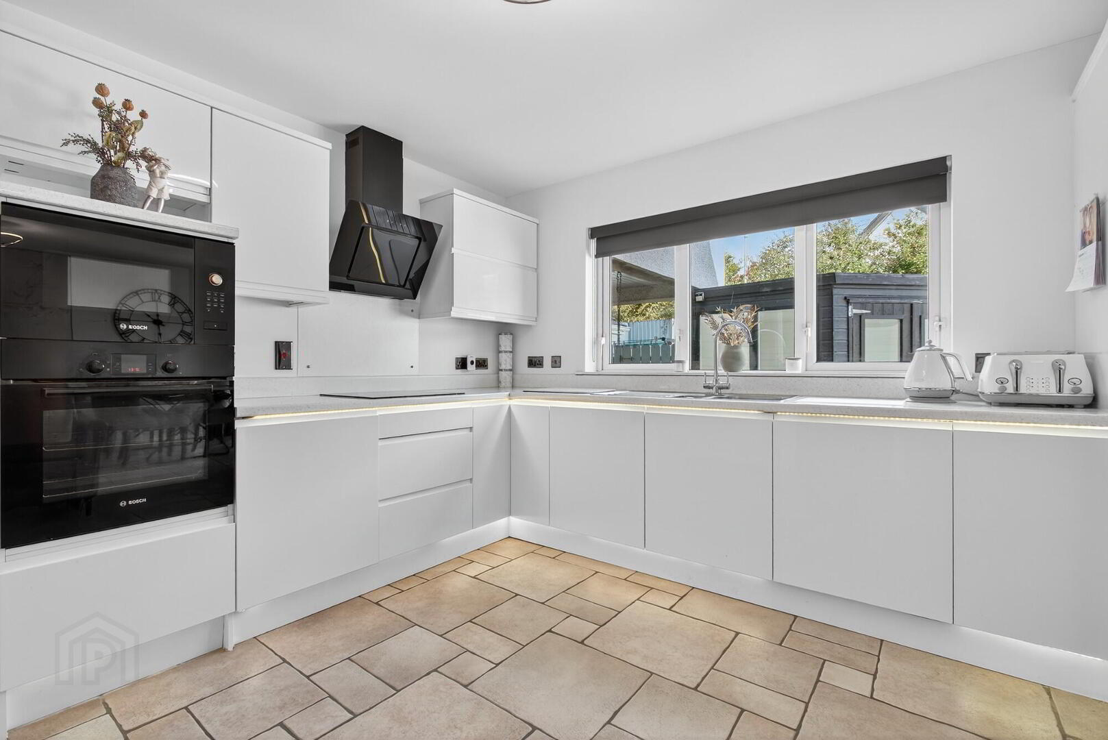 39 Magheramenagh Drive 9 of 29