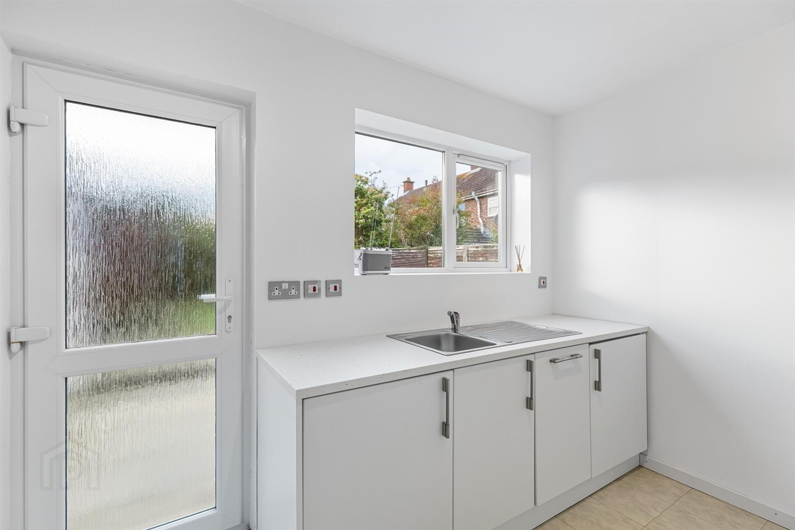 1 Shimna Close 11 of 28