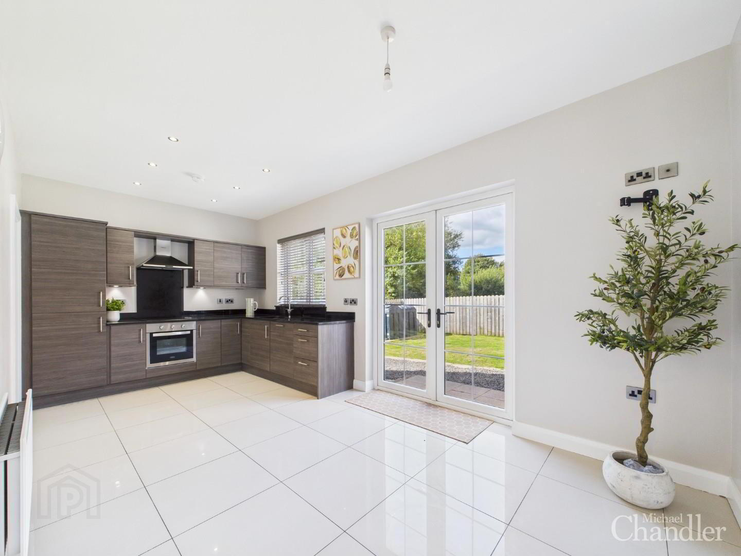 10 Moss Lane 4 of 15