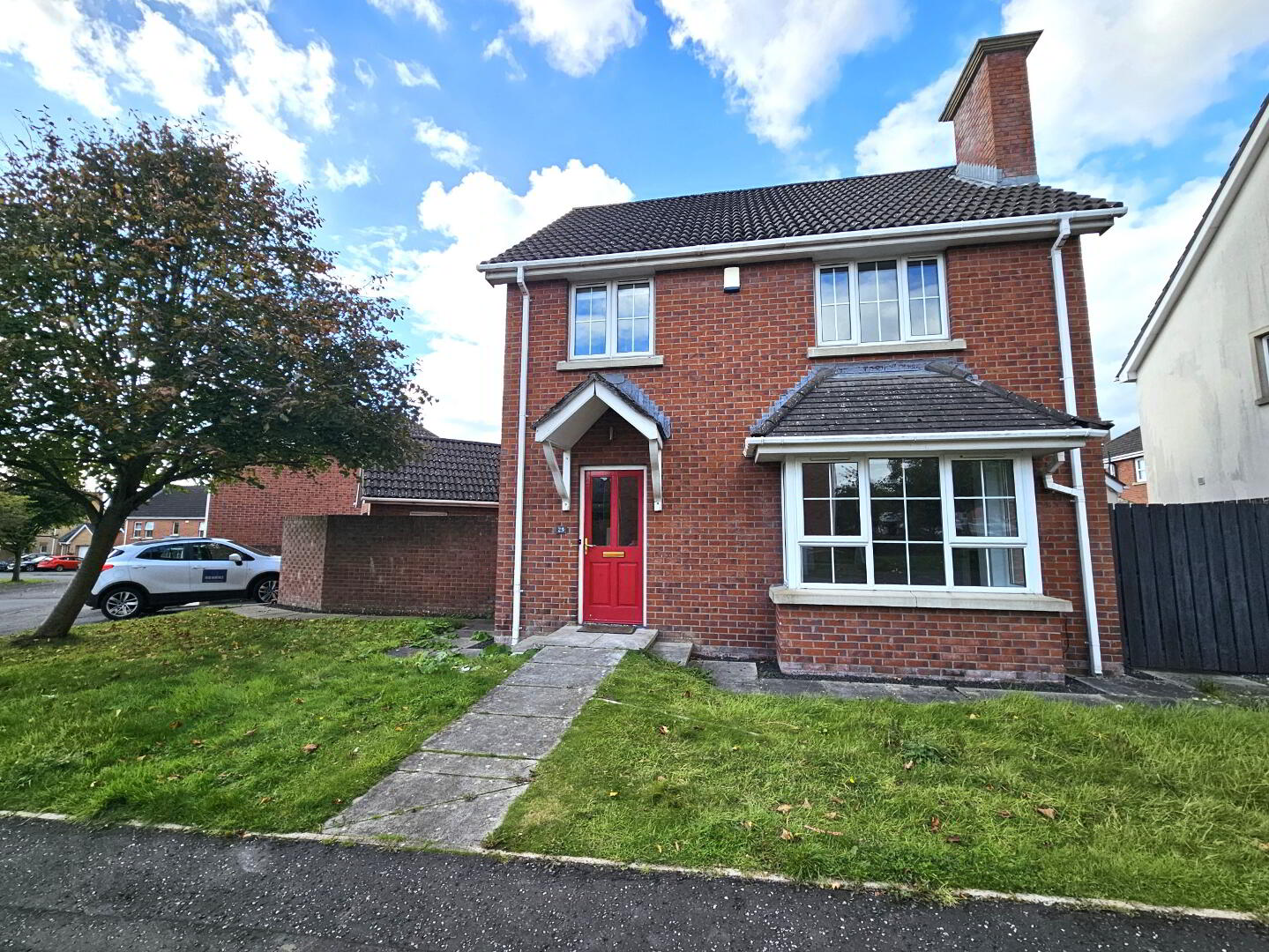 25 Carnbeg Avenue 1 of 16