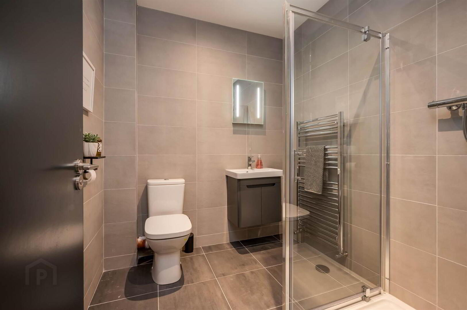 4b Annadale Avenue 13 of 13