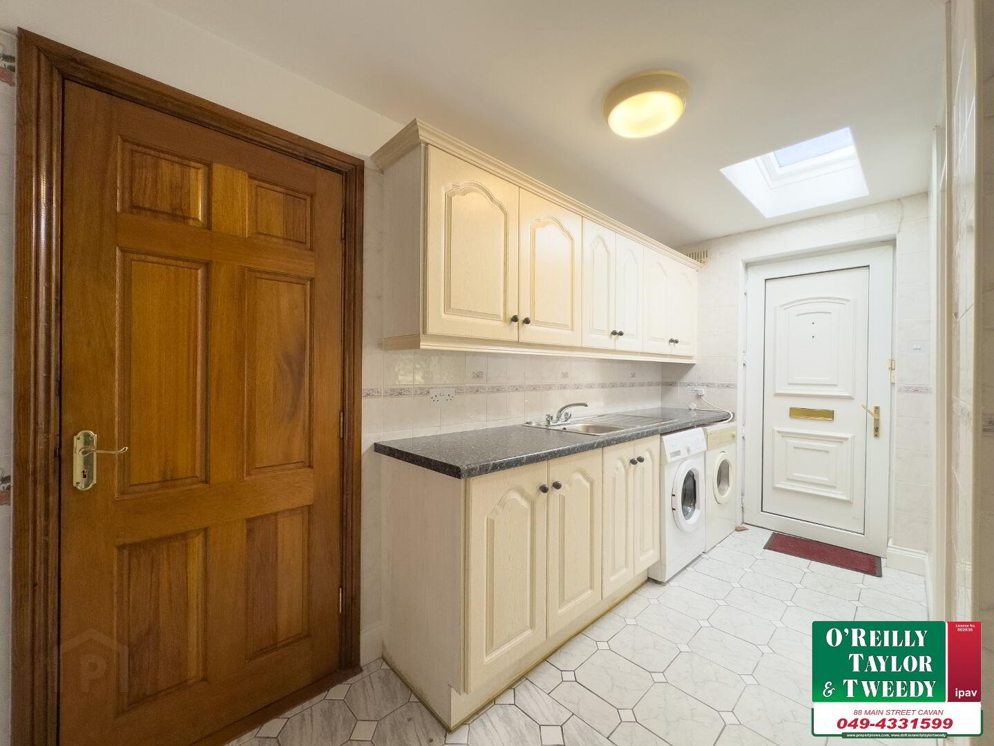2 Carrickfern 14 of 40