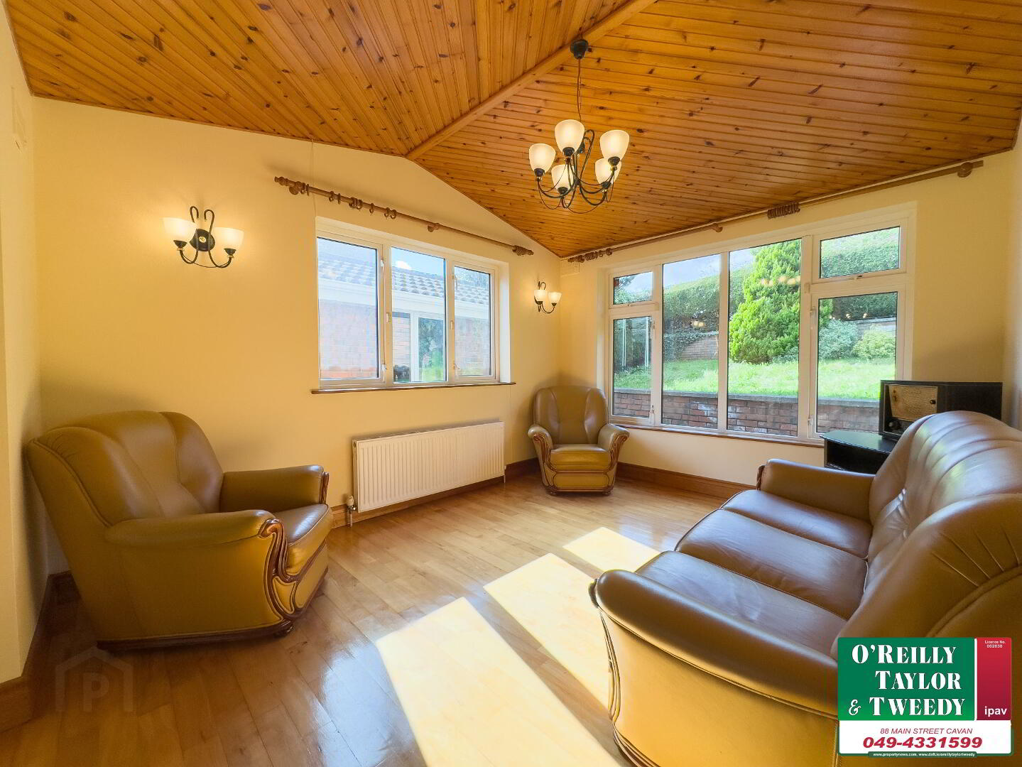 2 Carrickfern 8 of 40