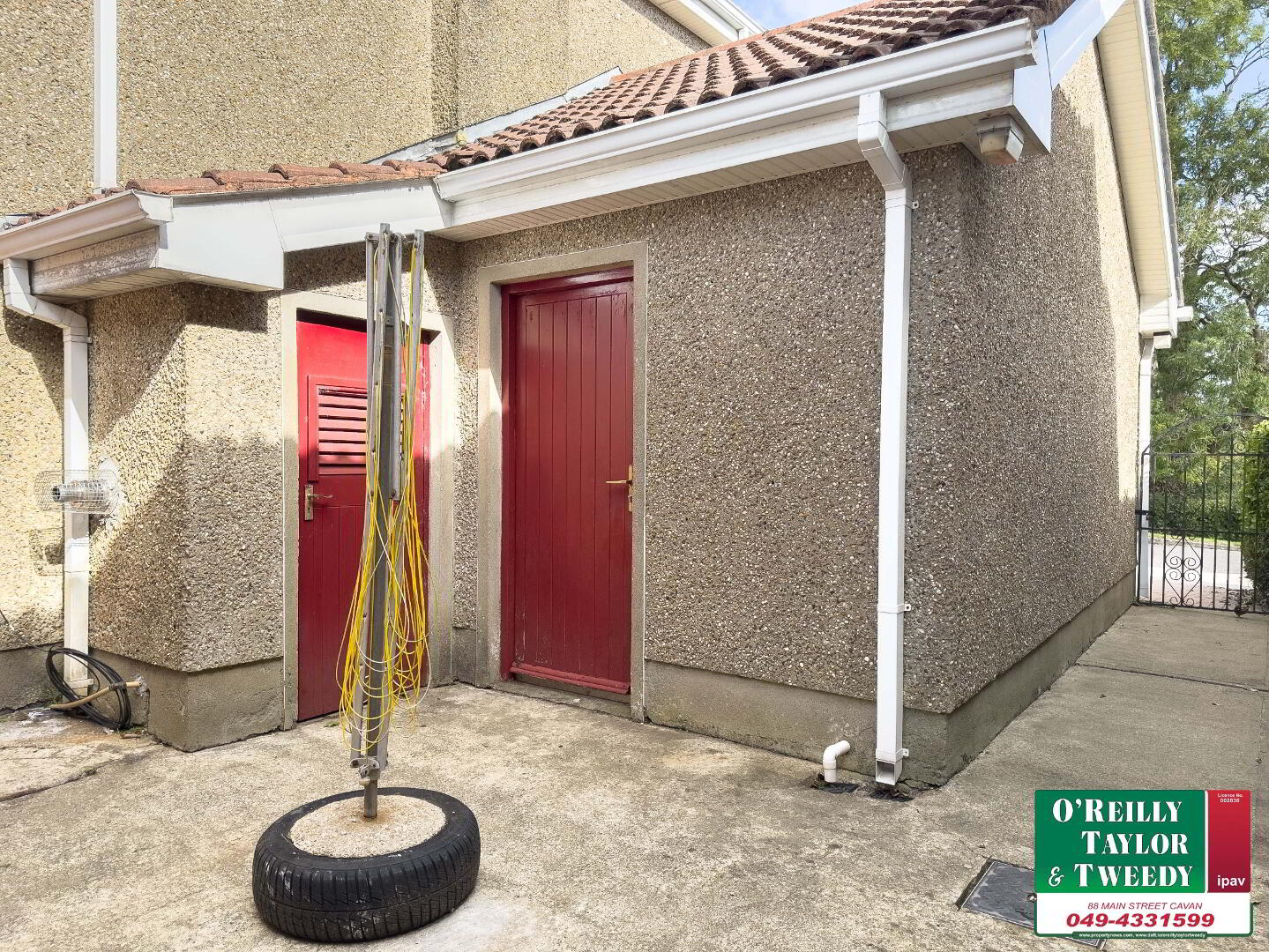 2 Carrickfern 32 of 40