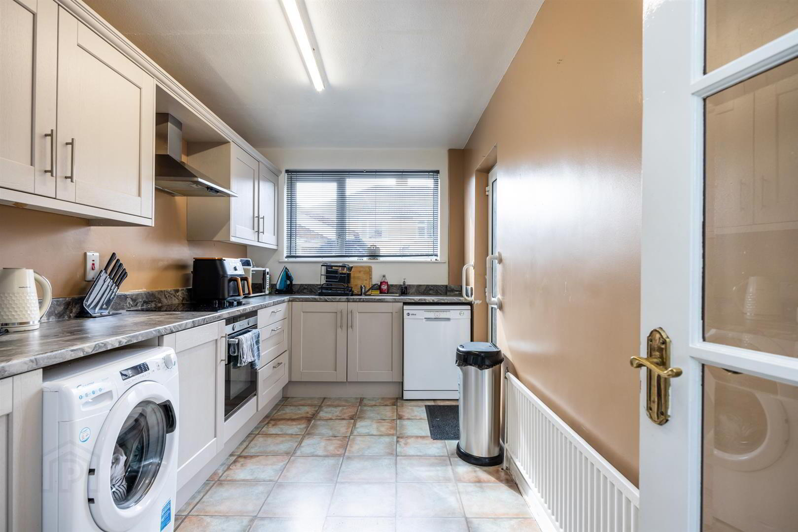 10 Orangefield Gardens 7 of 21