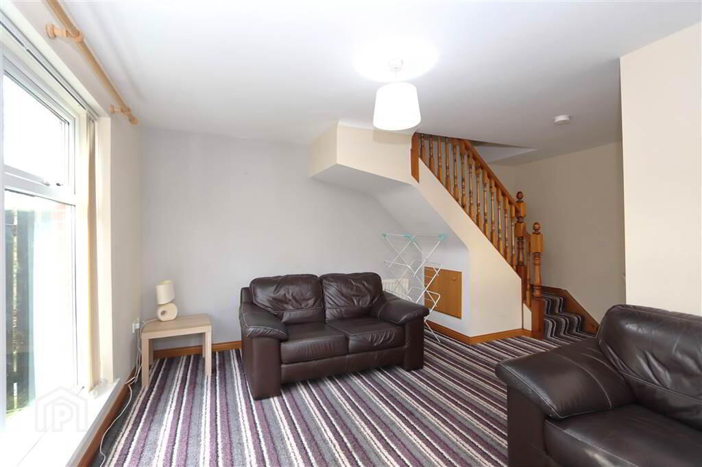 6 Albion Court 2 of 8