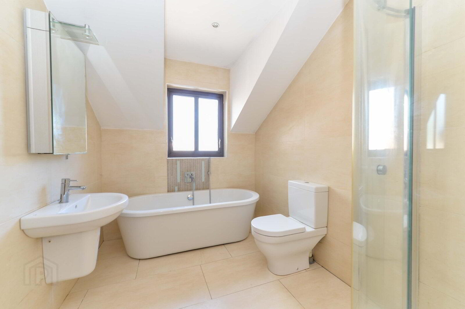 34 Knightsbridge Park 14 of 22