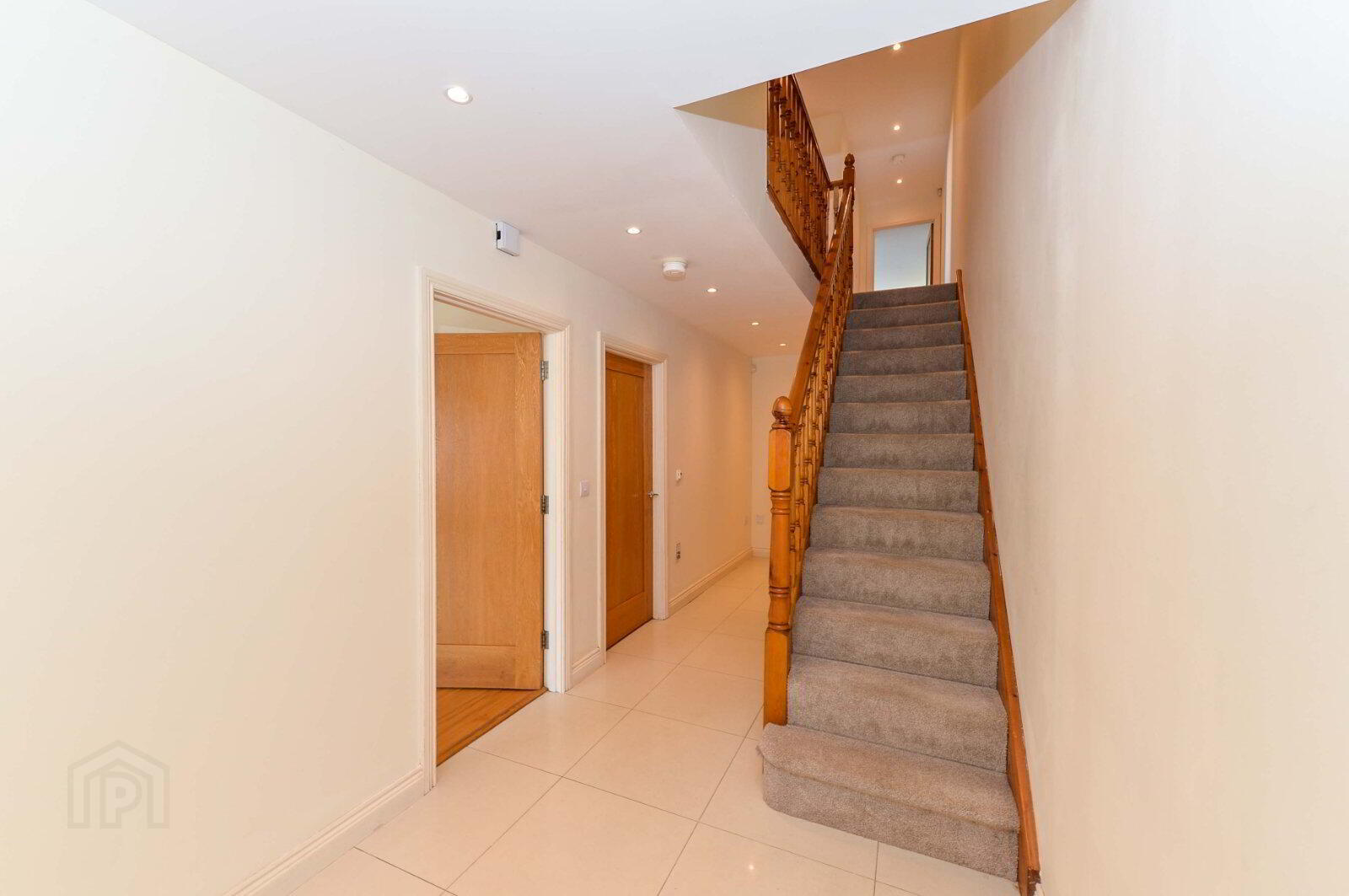 34 Knightsbridge Park 3 of 22