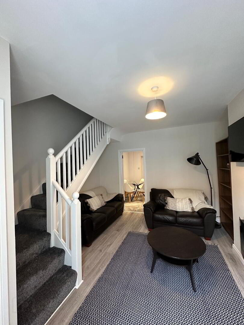 43 Glenvarlock Street 4 of 9