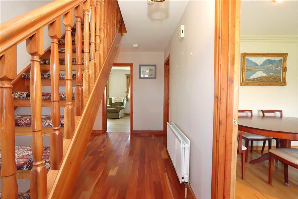 14 Barnet Close 4 of 24
