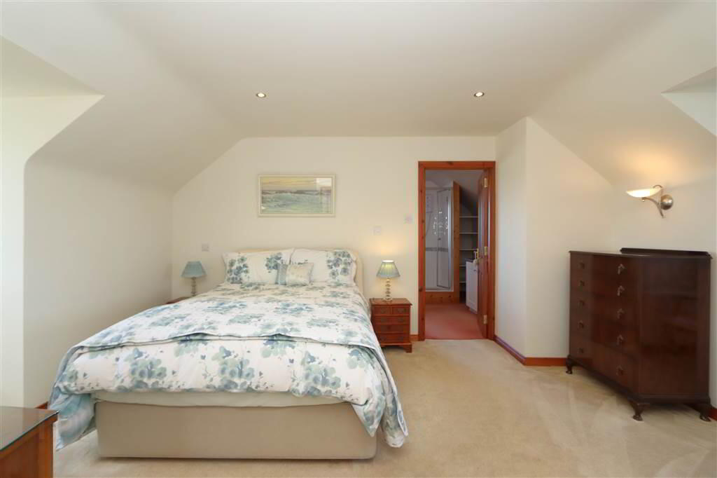 14 Barnet Close 17 of 24