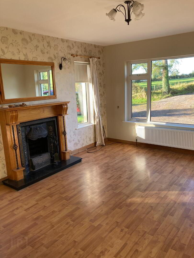 12 Latbeg Road 3 of 8