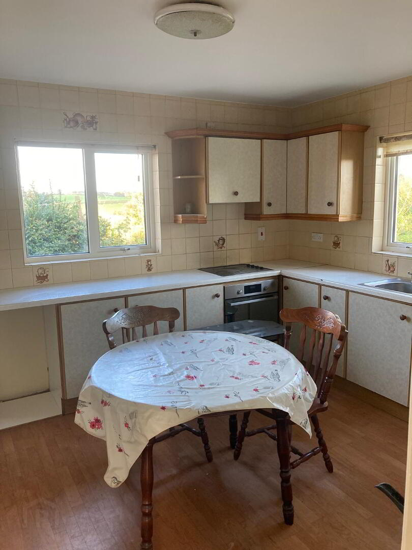 12 Latbeg Road 4 of 8