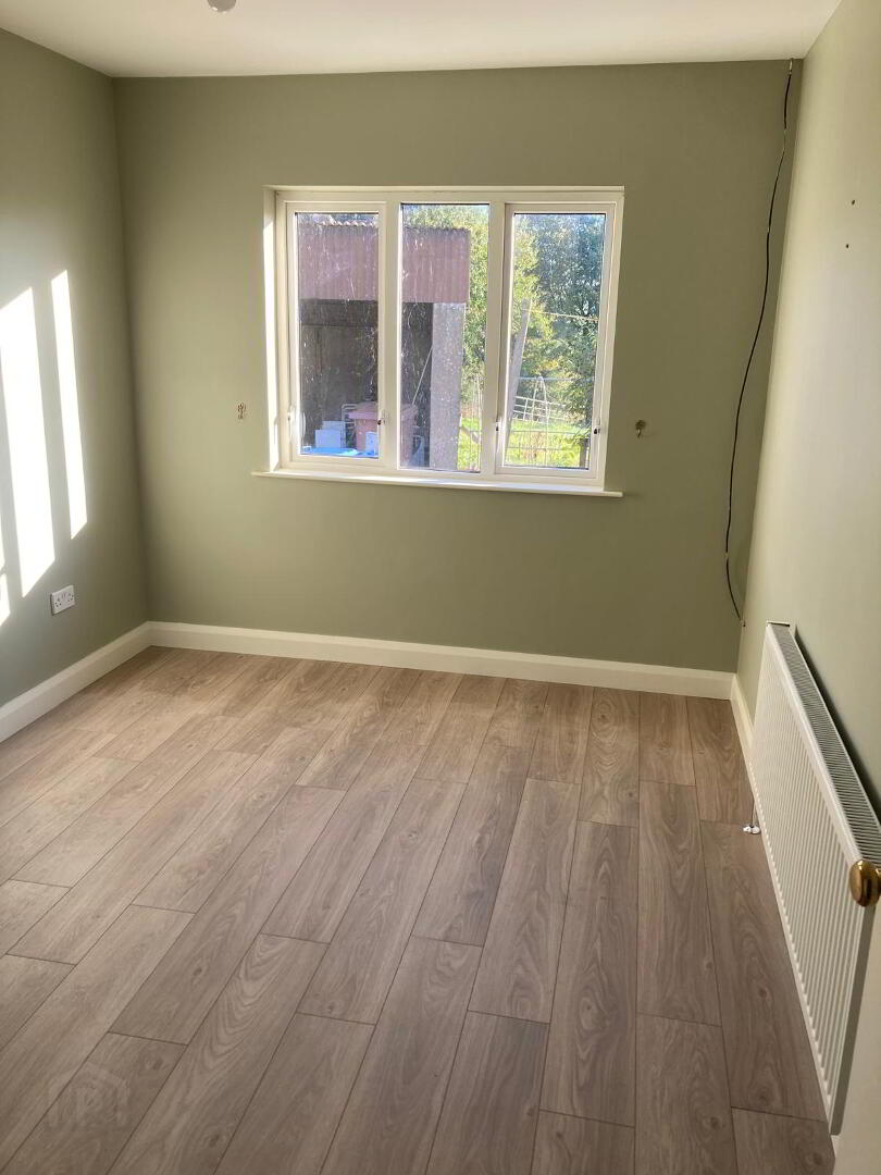 12 Latbeg Road 5 of 8