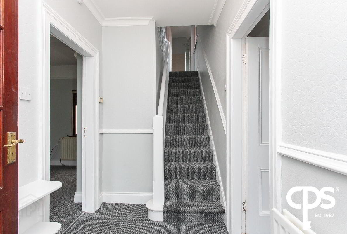 45 Westland Road 2 of 15