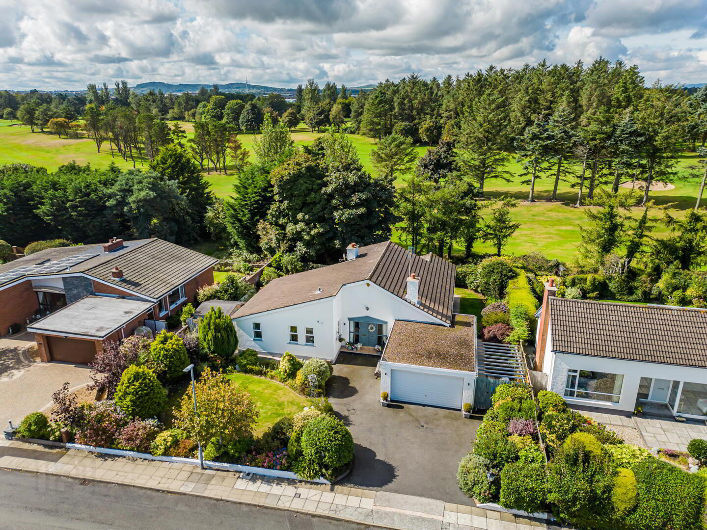 10 Coniston Road 1 of 25