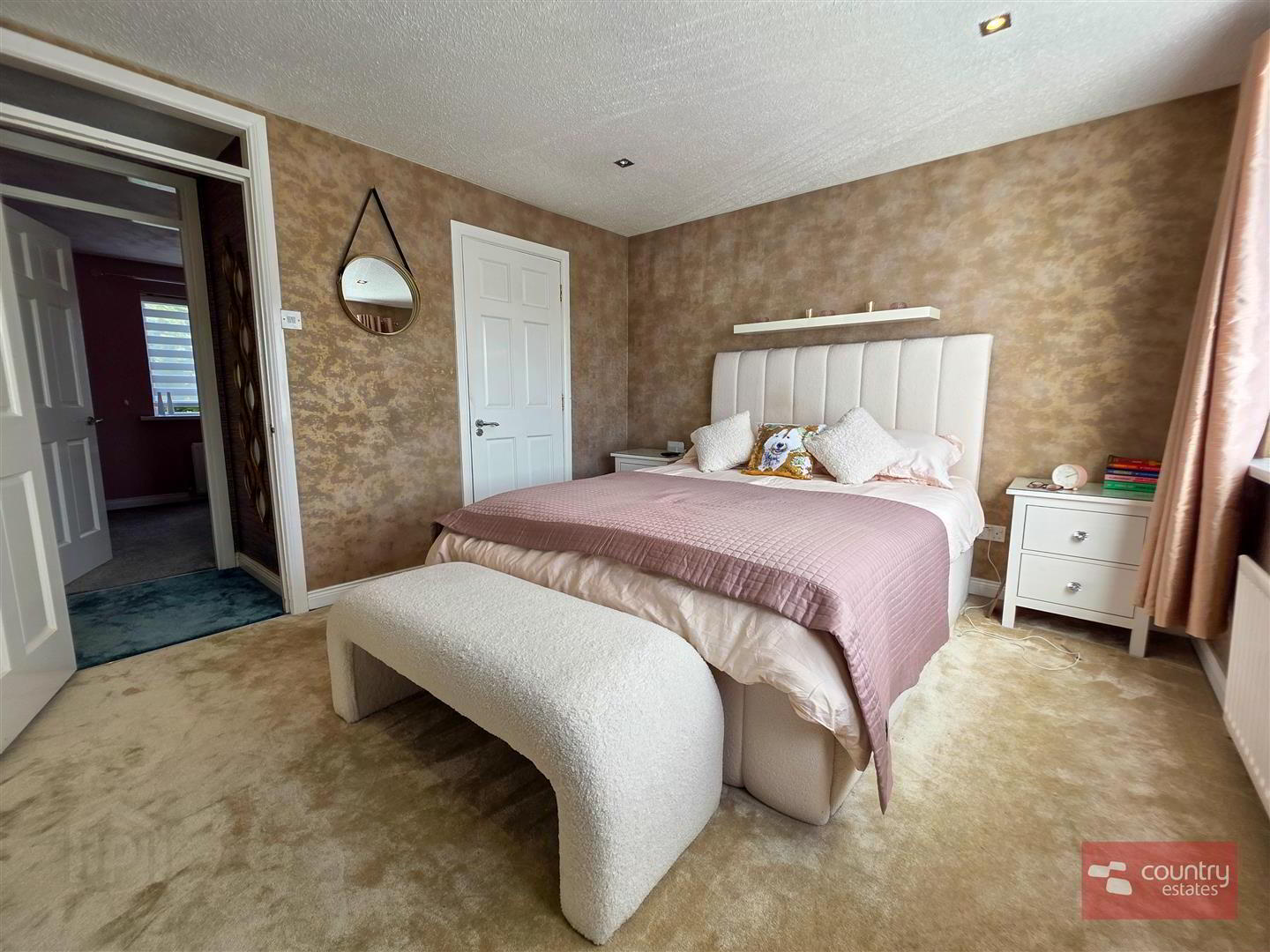 10 Dorchester Drive 24 of 47