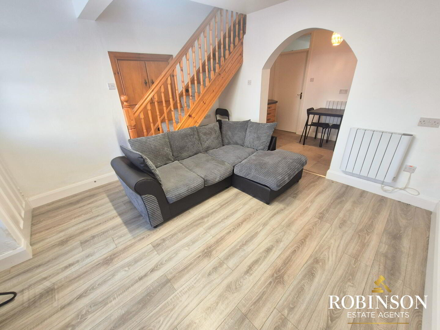3 Bedroom Townhouse, Main Street 5 of 9