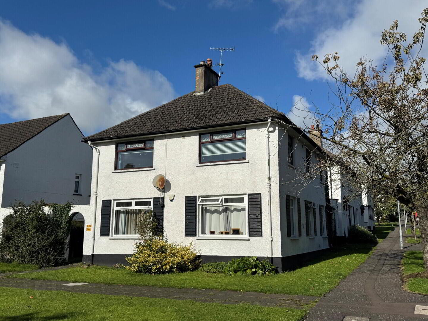 246 Merville Garden Village 1 of 6